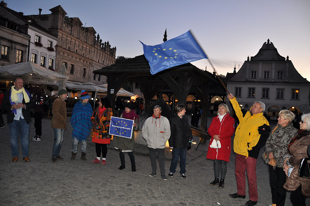 Prounijna manifestacja w Kazimierzu